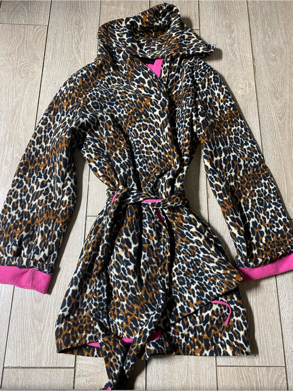 Betsey Johnson Leopard Print Fleece Hooded Robe Cozy Pink Trim Belted Lounge Y2K